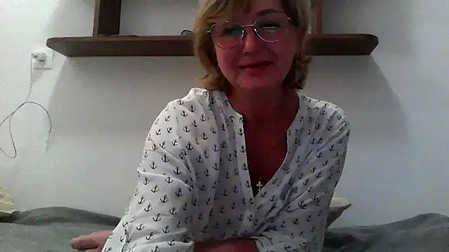 Snapshot of IrynaMolbertx chatting on 24, 9, 2025 IrynaMolbertx online show from 24, 9, 2025