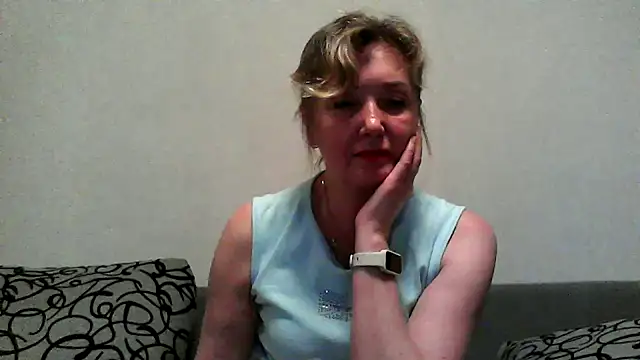 Snapshot of IrynaMolbertx chatting on 14, 10, 2025 IrynaMolbertx online show from 14, 10, 2025
