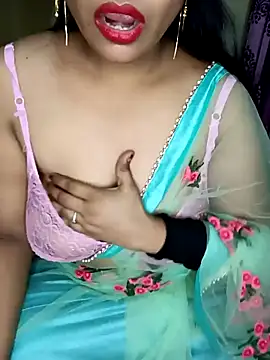 Snapshot of reena502 chatting on 3, 10, 2025 reena502 online show from 3, 10, 2025