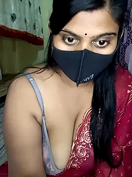 Snapshot of reena502 chatting on 7, 2, 2026 reena502 online show from 7, 2, 2026