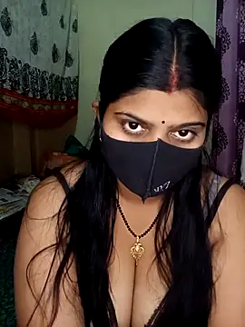 Snapshot of reena502 chatting on 18, 3, 2026 reena502 online show from 18, 3, 2026