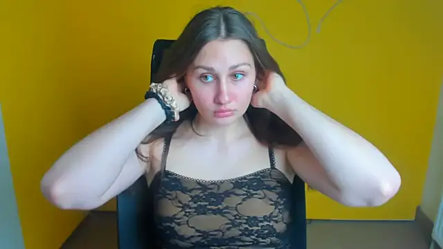 Stefanie Sweet online show from 23, 4, 2026