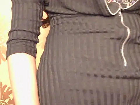 Snapshot of imaila18 chatting on 2, 10, 2025 imaila18 online show from 2, 10, 2025