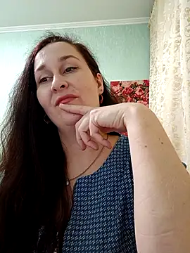 Amandda  online show from 2, 2, 2026