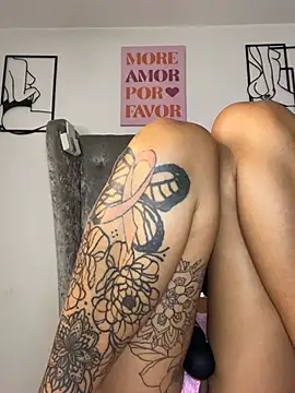Rosieredxox online show from 25, 5, 2026