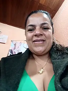 Mia-Glow online show from 3, 2, 2026