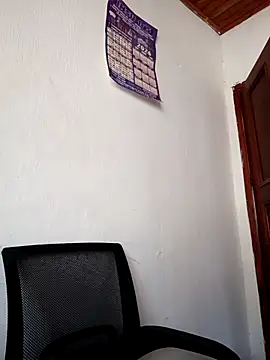 Mia-Glow online show from 22, 4, 2026