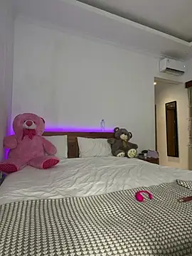 sarahsparkles20 online show from 10, 4, 2026