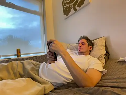 Snapshot of shyandchilling chatting on 20, 10, 2025 shyandchilling online show from 20, 10, 2025