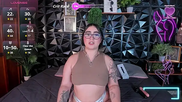 April  foxx online show from 18, 11, 2025