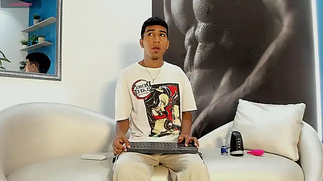 Snapshot of ender_h0t chatting on 19, 11, 2025 ender h0t online show from 19, 11, 2025