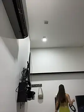 Snapshot of alysa_g_ chatting on 10, 6, 2026 alysa g online show from 10, 6, 2026