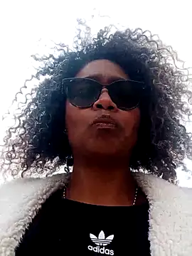 BiiancaEstradaa online show from 10, 9, 2025