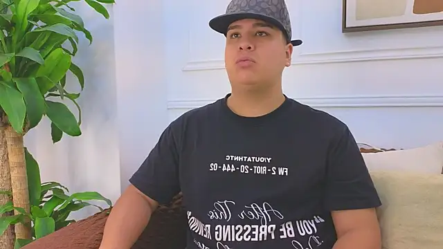 Naim Bennetsex online show from 28, 4, 2026