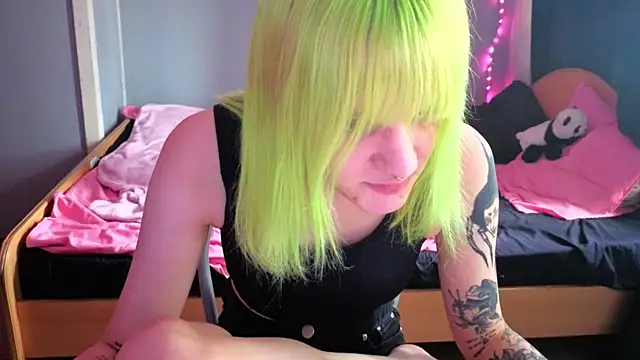 Elieiza xo online show from 25, 4, 2026