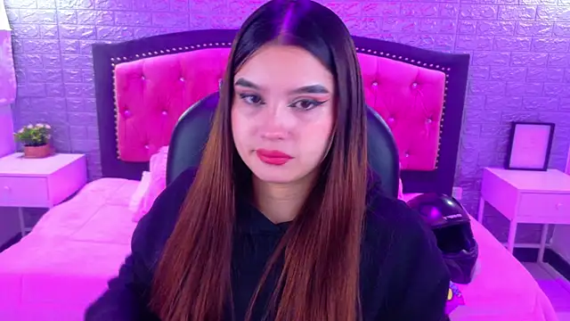 Natalie loffreda online show from 23, 12, 2025