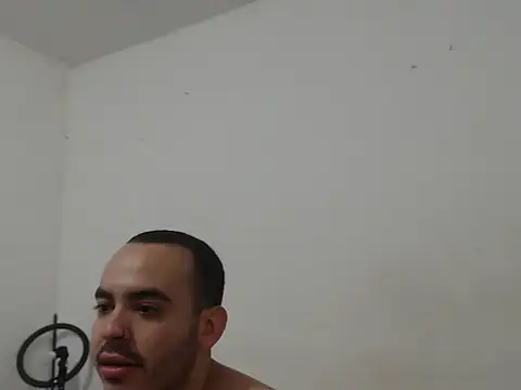 Snapshot of Ana_ThiagoxX chatting on 30, 9, 2025 Ana ThiagoxX online show from 30, 9, 2025