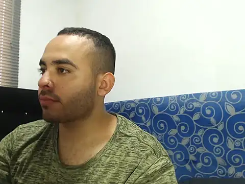 Snapshot of Ana_ThiagoxX chatting on 2, 2, 2026 Ana ThiagoxX online show from 2, 2, 2026