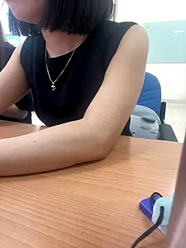 Snapshot of -NhaKy22 chatting on 3, 10, 2025 -NhaKy22 online show from 3, 10, 2025