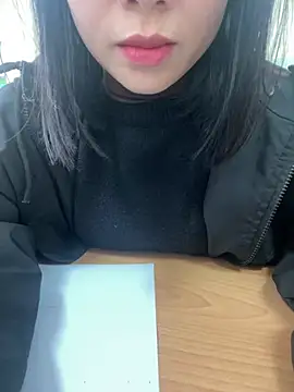 Snapshot of -NhaKy22 chatting on 13, 1, 2026 -NhaKy22 online show from 13, 1, 2026