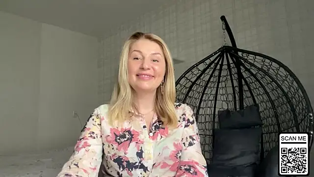 Blondie xoxoxo online show from 20, 4, 2026