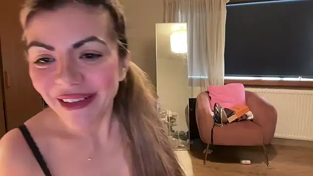 princess17 online show from 16, 3, 2026