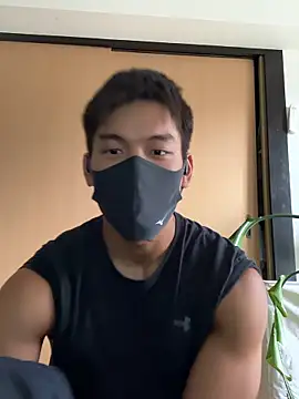 masucle216 online show from 10, 10, 2025