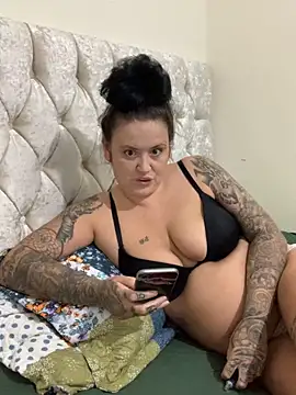 Charsworld online show from 21, 4, 2026