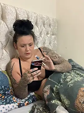 Charsworld online show from 22, 4, 2026