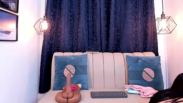 Snapshot of natasha_moreno chatting on 26, 9, 2025 natasha moreno online show from 26, 9, 2025