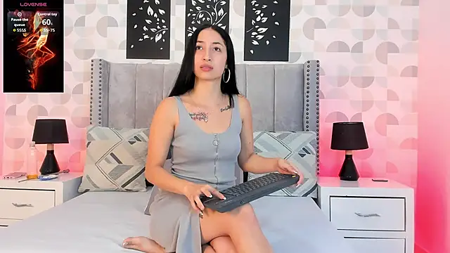 Snapshot of natasha_moreno chatting on 17, 11, 2025 natasha moreno online show from 17, 11, 2025