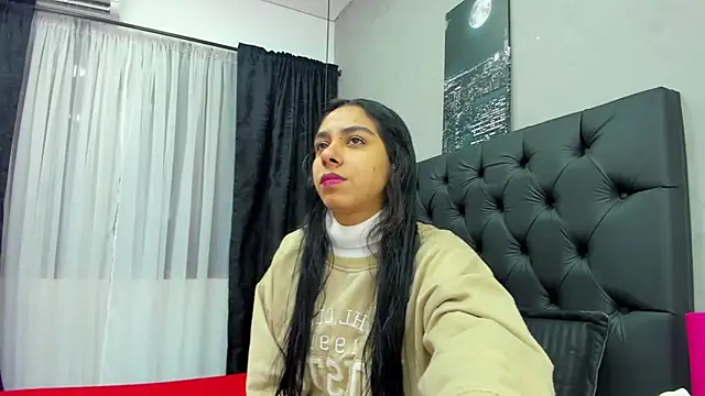 Snapshot of violet_and_myers chatting on 28, 11, 2025 violet and myers online show from 28, 11, 2025