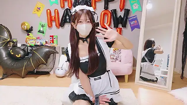 Snapshot of Yuna-ch chatting on 25, 10, 2025 Yuna-ch online show from 25, 10, 2025