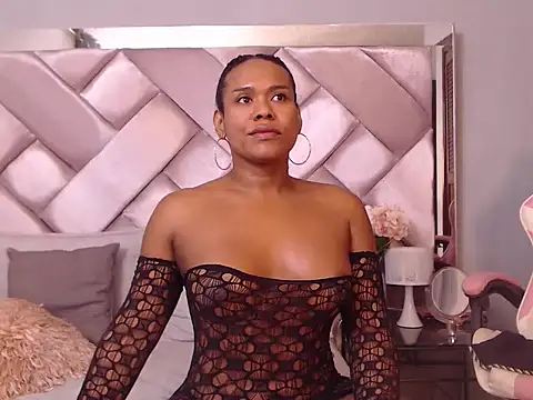 Ashleyroberst online show from 22, 10, 2025