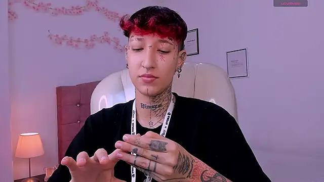 Luci Rose online show from 23, 4, 2026