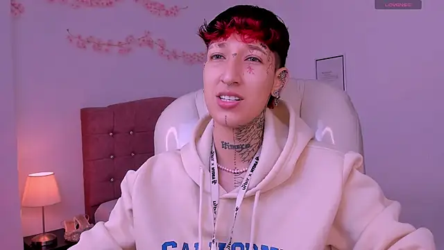 Luci Rose online show from 24, 4, 2026