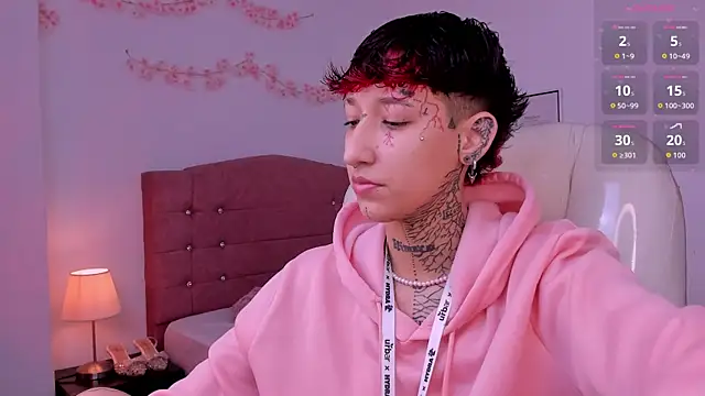 Luci Rose online show from 27, 4, 2026