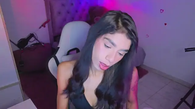 BrunetteAdams001 online show from 29, 5, 2026