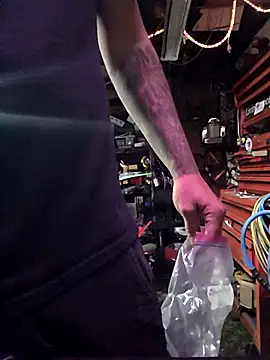 twistafatpipe online show from 5, 10, 2025