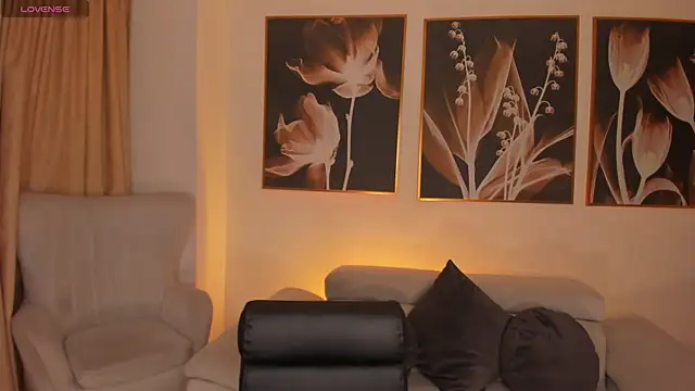 AyshelBrown online show from 20, 12, 2025