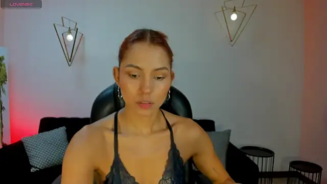 AmberColors  online show from 5, 2, 2026