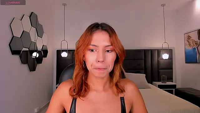 AmberColors  online show from 23, 4, 2026