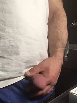 vanessa tom online show from 11, 4, 2026