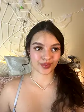 Snapshot of AriaHeavenss chatting on 20, 10, 2025 AriaHeavenss online show from 20, 10, 2025