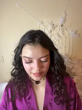 Snapshot of AriaHeavenss chatting on 2, 11, 2025 AriaHeavenss online show from 2, 11, 2025