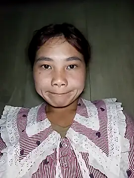 Snapshot of EllyBaby20 chatting on 8, 11, 2025 EllyBaby20 online show from 8, 11, 2025