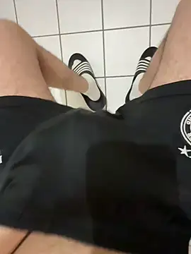 Snapshot of Dicksxd chatting on 18, 12, 2025 Dicksxd online show from 18, 12, 2025