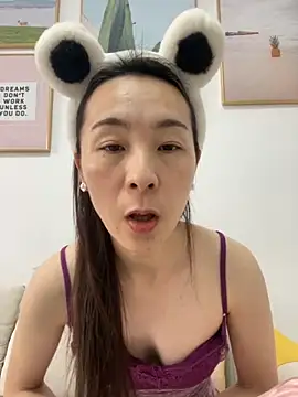 Snapshot of manmanyu520 chatting on 5, 12, 2025 manmanyu520 online show from 5, 12, 2025