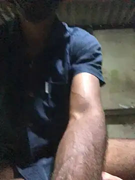 Snapshot of kavi1q1 chatting on 1, 2, 2026 kavi1q1 online show from 1, 2, 2026