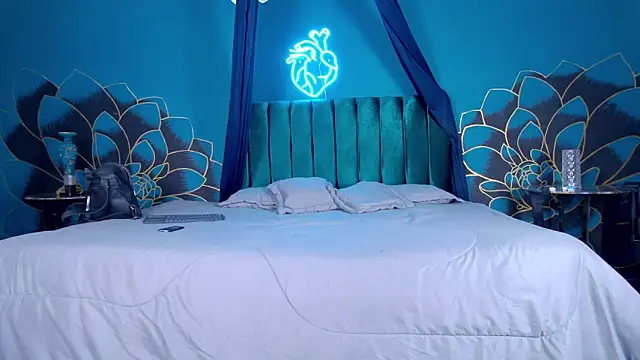 Maylu Fox online show from 30, 9, 2025